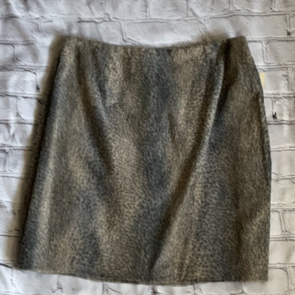 NWT Size 10 Finity Studio Back Zip Fully Lined Fun Skirt.